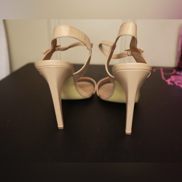 Tan Steve Madden Heels Size 9.5 - Picture 5 of 5